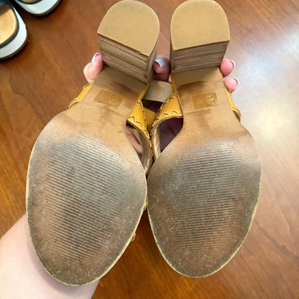 Women’s Maxwell Angie Tan Leather Heeled Sandals size 7 - Picture 4 of 5